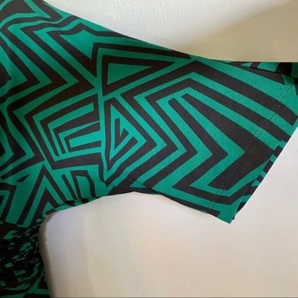 Just Taylor Black Green Dress with Pockets Size 8 - Picture 6 of 9